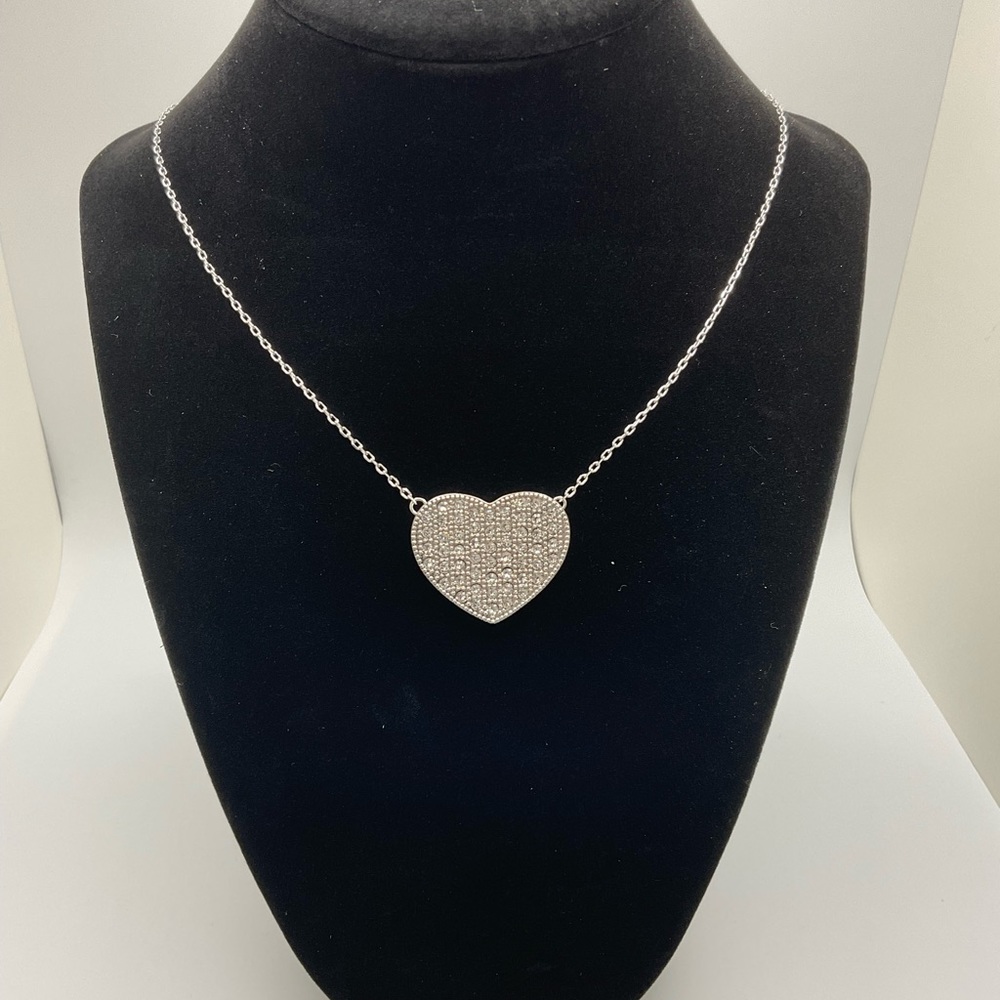 Heart crystal necklace